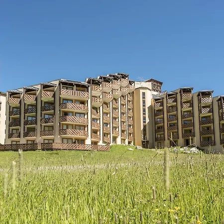 Hotel apartamentowy Pierre & Les Temples Du Soleil