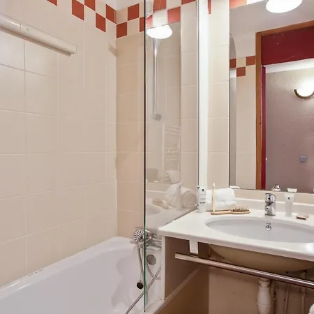 Pierre & Les Temples Du Soleil