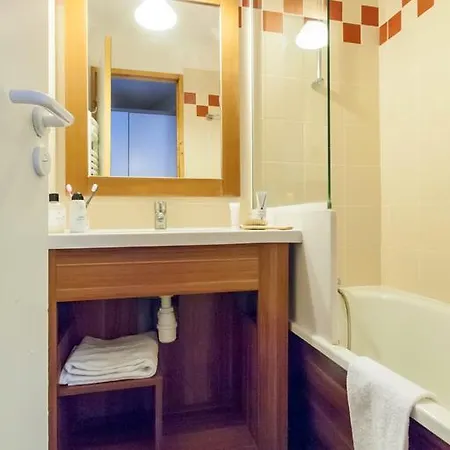 Pierre & Les Temples Du Soleil Apart Otel Val Thorens