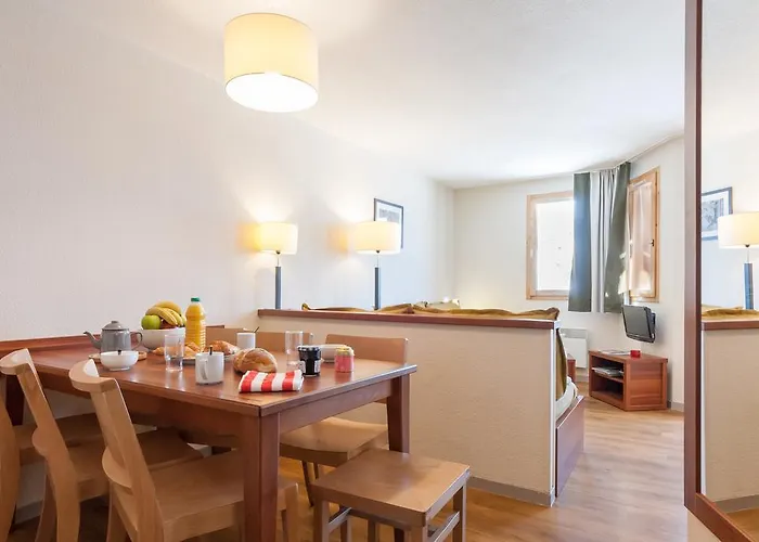 Pierre & Les Temples Du Soleil